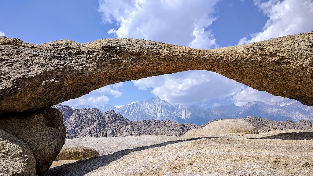 Granite View Road Closed at Forest Boundary in INYO National Forest