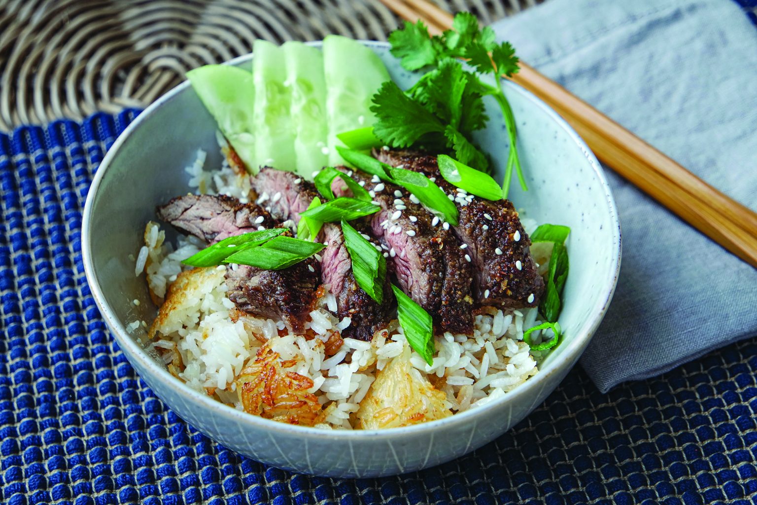 Skirt Steak and salad bowl