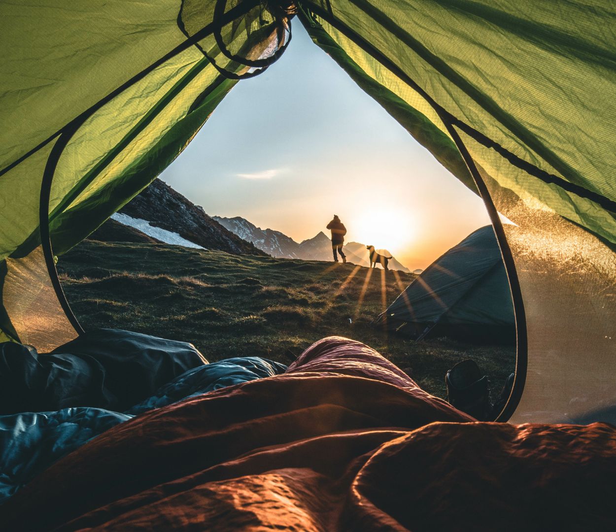 5 Tips for Sleeping Better While Camping