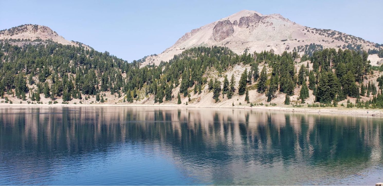 Lake Helen Lassen peak