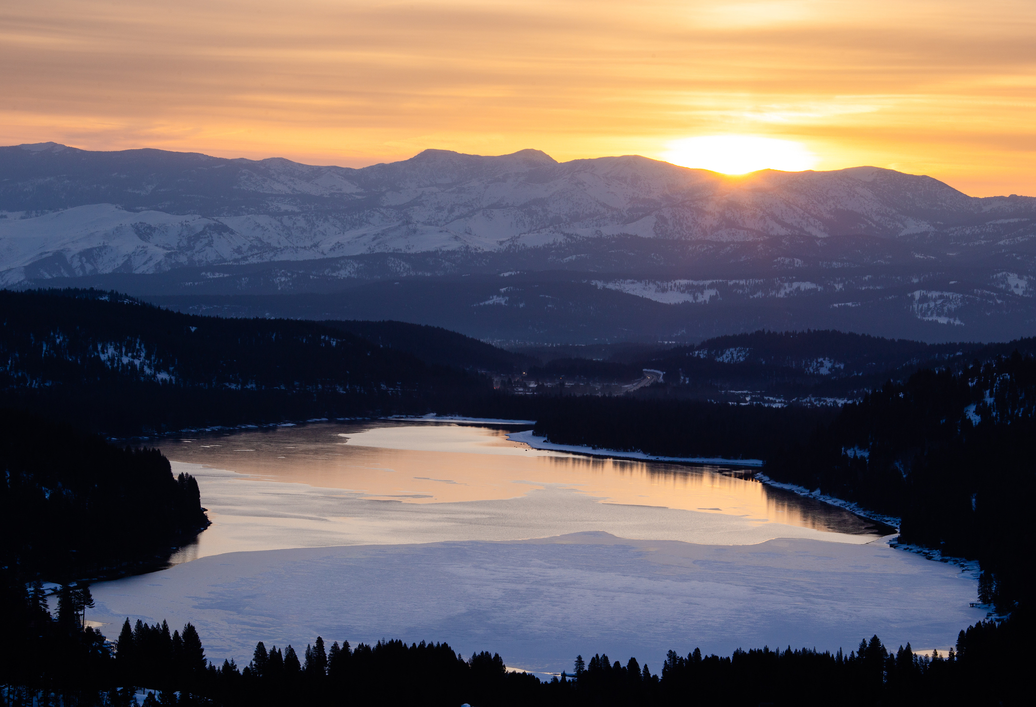 Historical Winter Hikes: Following the Footsteps of the Sierra Nevada’s Pioneers
