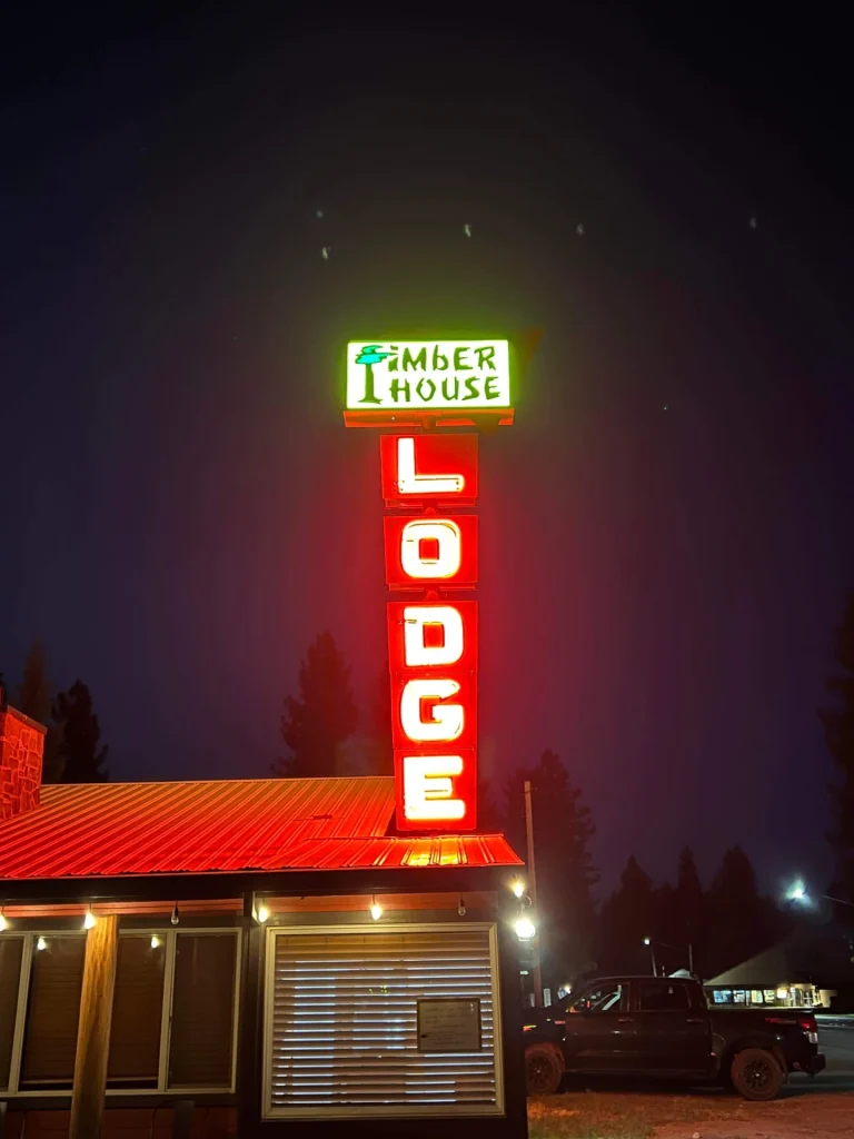 Timber House Loge neon sign