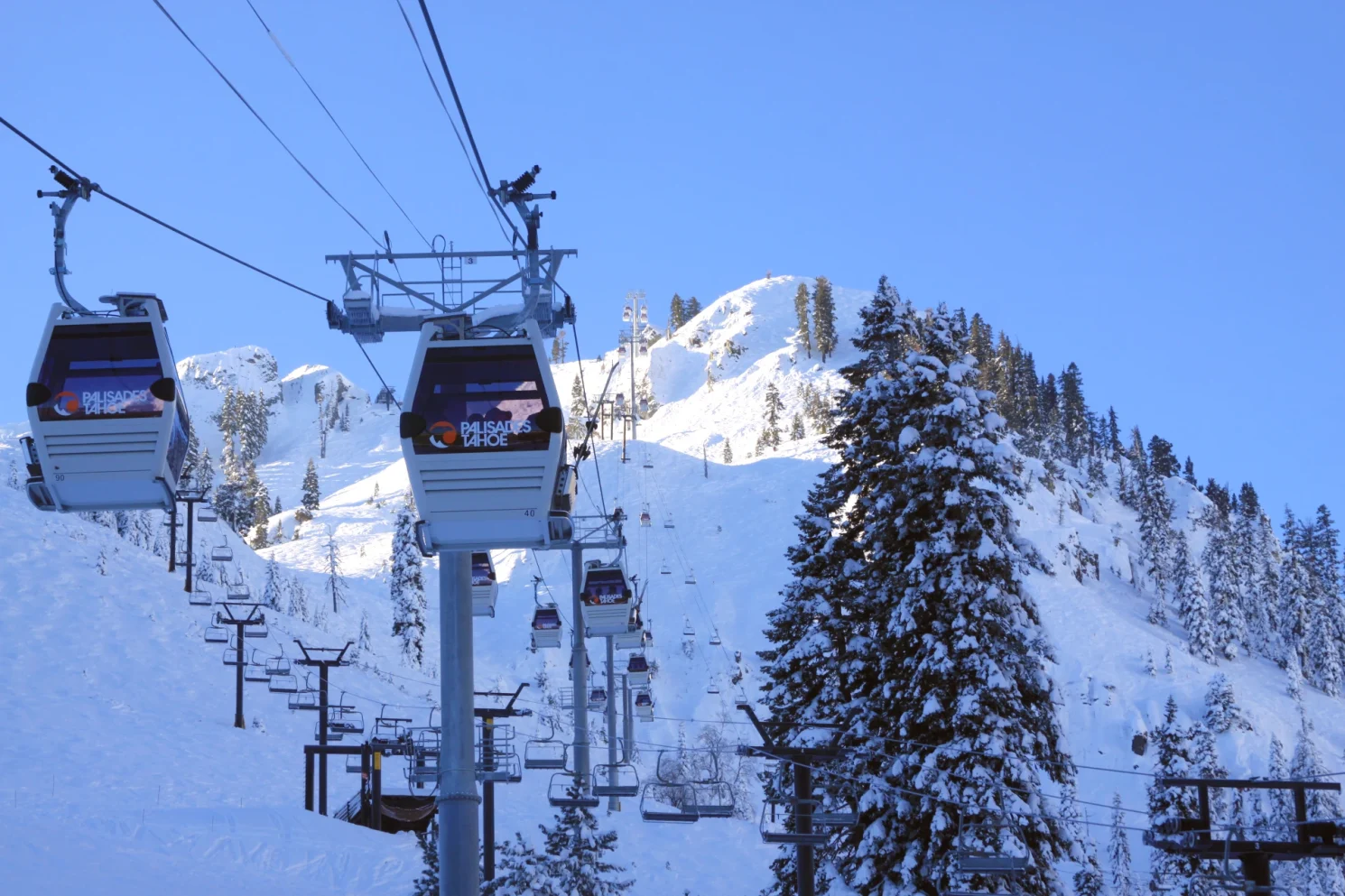 Palisades Tahoe Base to Base Gondola