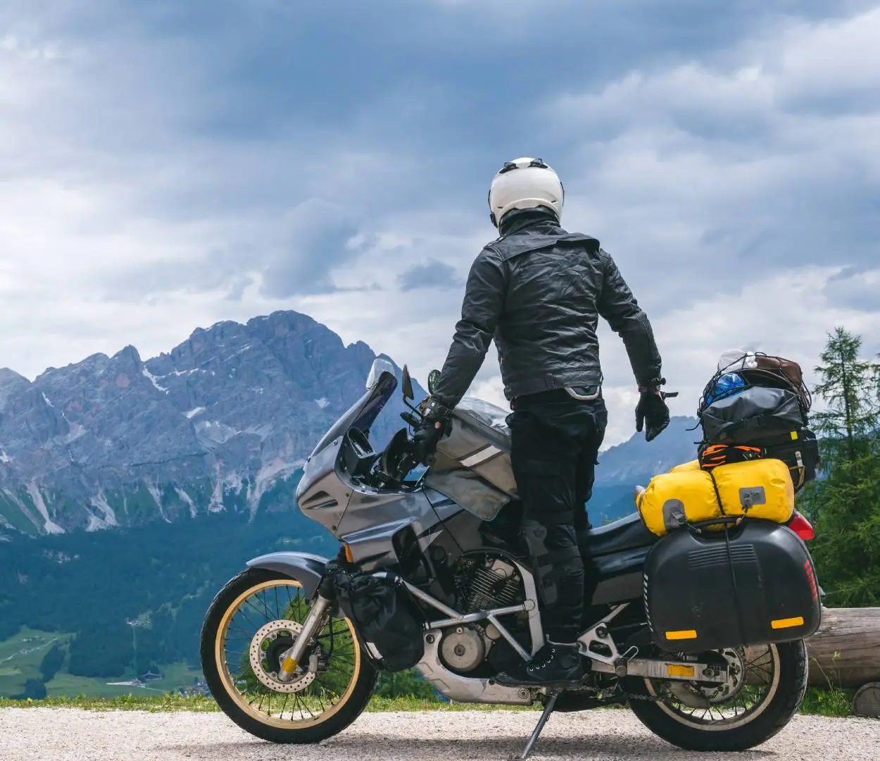 4 Key Tips for Motorcycling Through the Sierra Nevadas