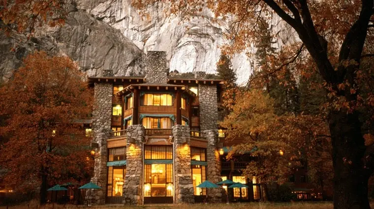 Historic Elegance Restored: The Ahwahnee Hotel’s 2025 Renovation Brings New Comfort to a Yosemite Classic