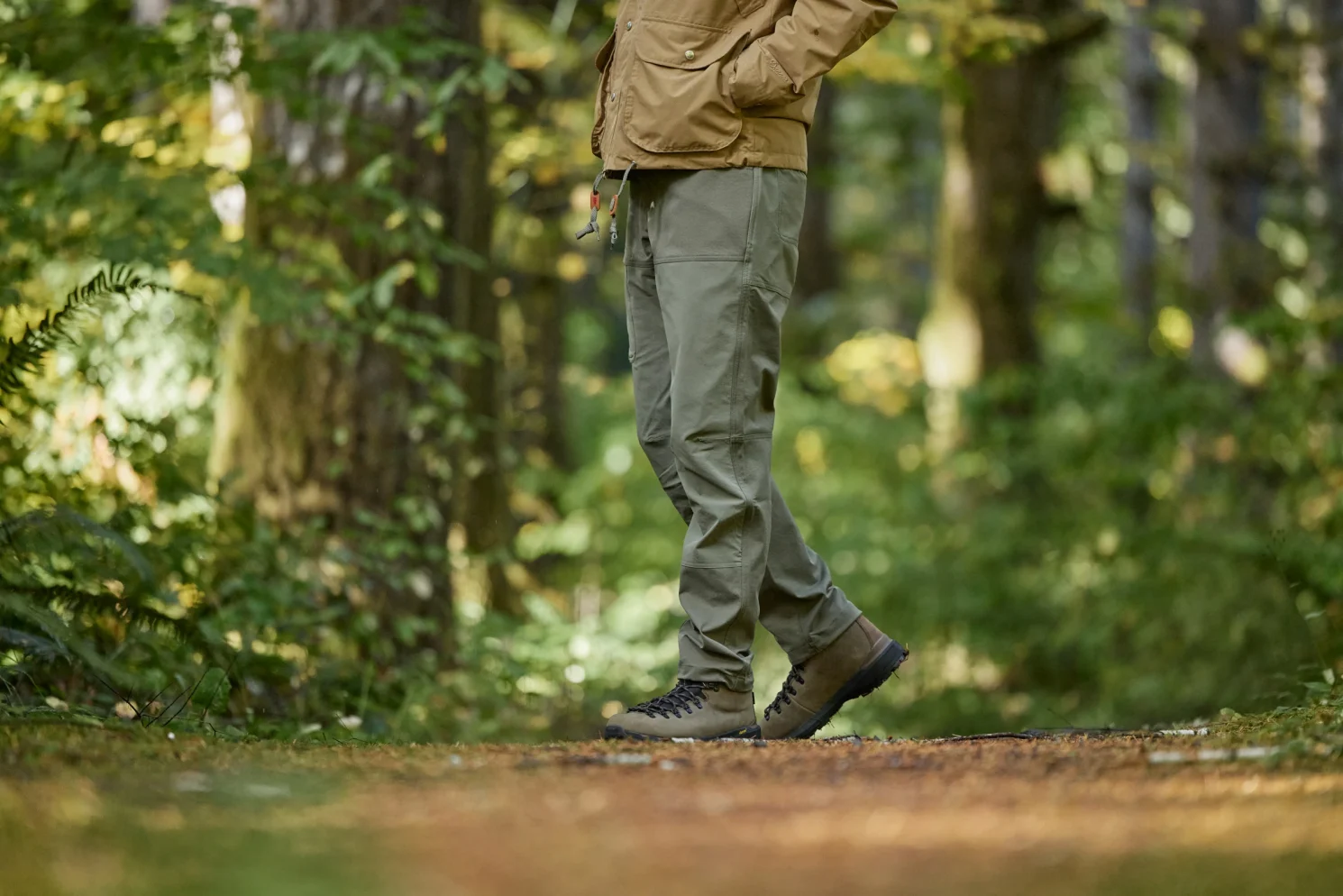 Woodsman crosses log in new Danner Boulder ridge Pant