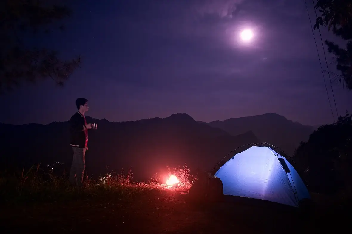 A Practical Guide to Night Hiking and Trail Safety